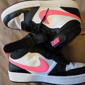 Nike Court Borough Youth Size US 5.5Y Pink /Black CD7782-005